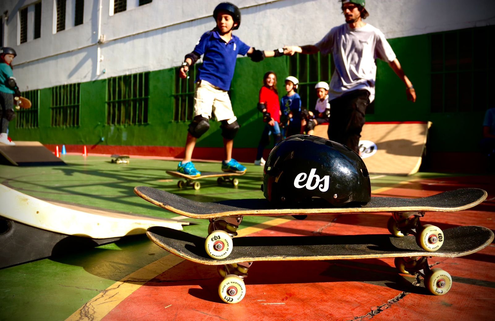 Aula de skate infantil na EBS